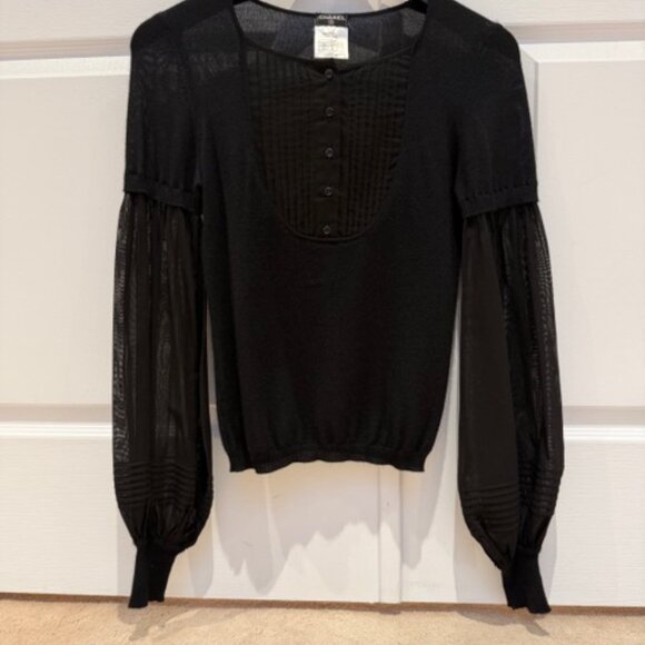 CHANEL Sweater - Picture 1 of 16